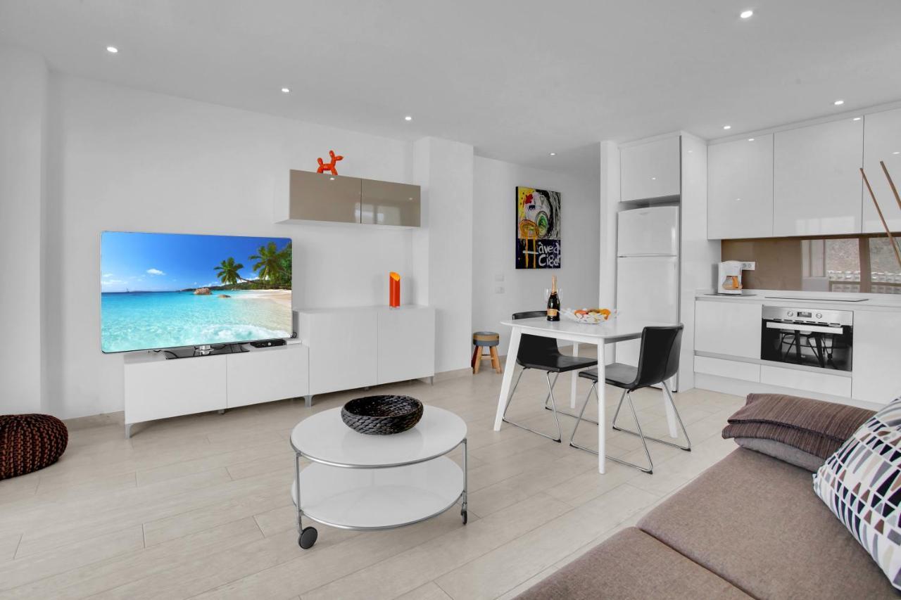 Stunning Holidays, Large Terrace On The Sea Los Cristianos  Exterior photo